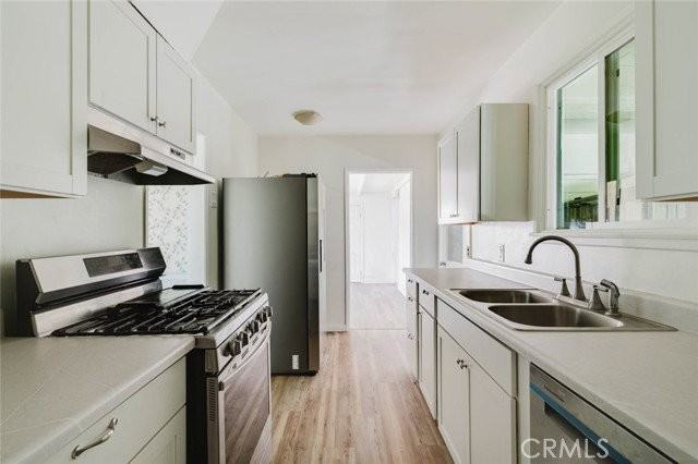 9652 Rincon Ave - Photo 2 of 3