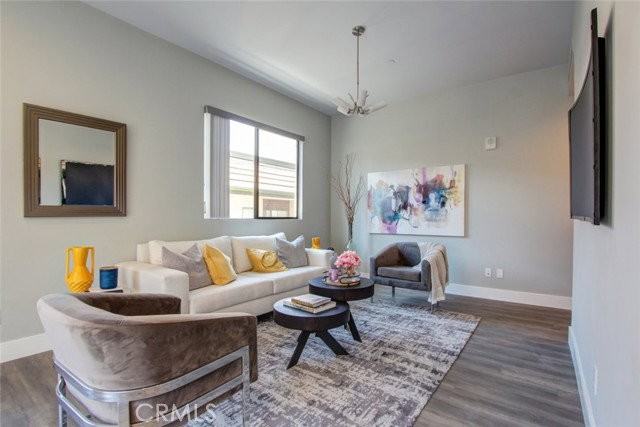 330 Salem St #304 - Photo 7 of 8