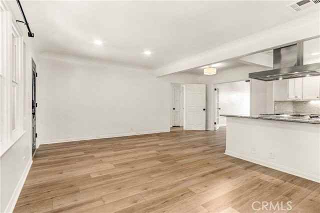 351 W Elm Ave - Photo 5 of 8