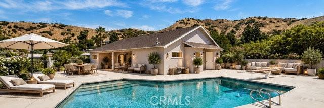 8471 Vine Valley Dr - Photo 2 of 8