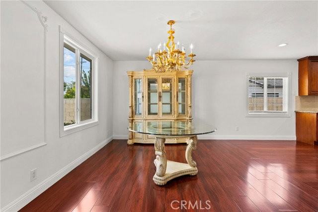 23036 Burbank Blvd - Photo 6 of 7