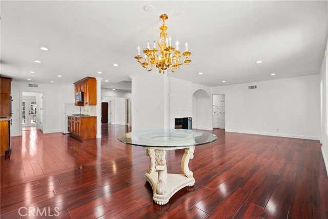 23036 Burbank Blvd - Photo 7 of 7