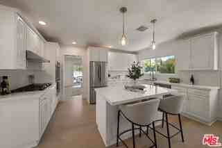 22505 Dardenne St - Photo 6 of 8