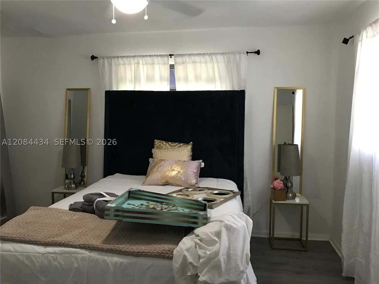 5145 Nw 5th Ave - Photo 3 of 9