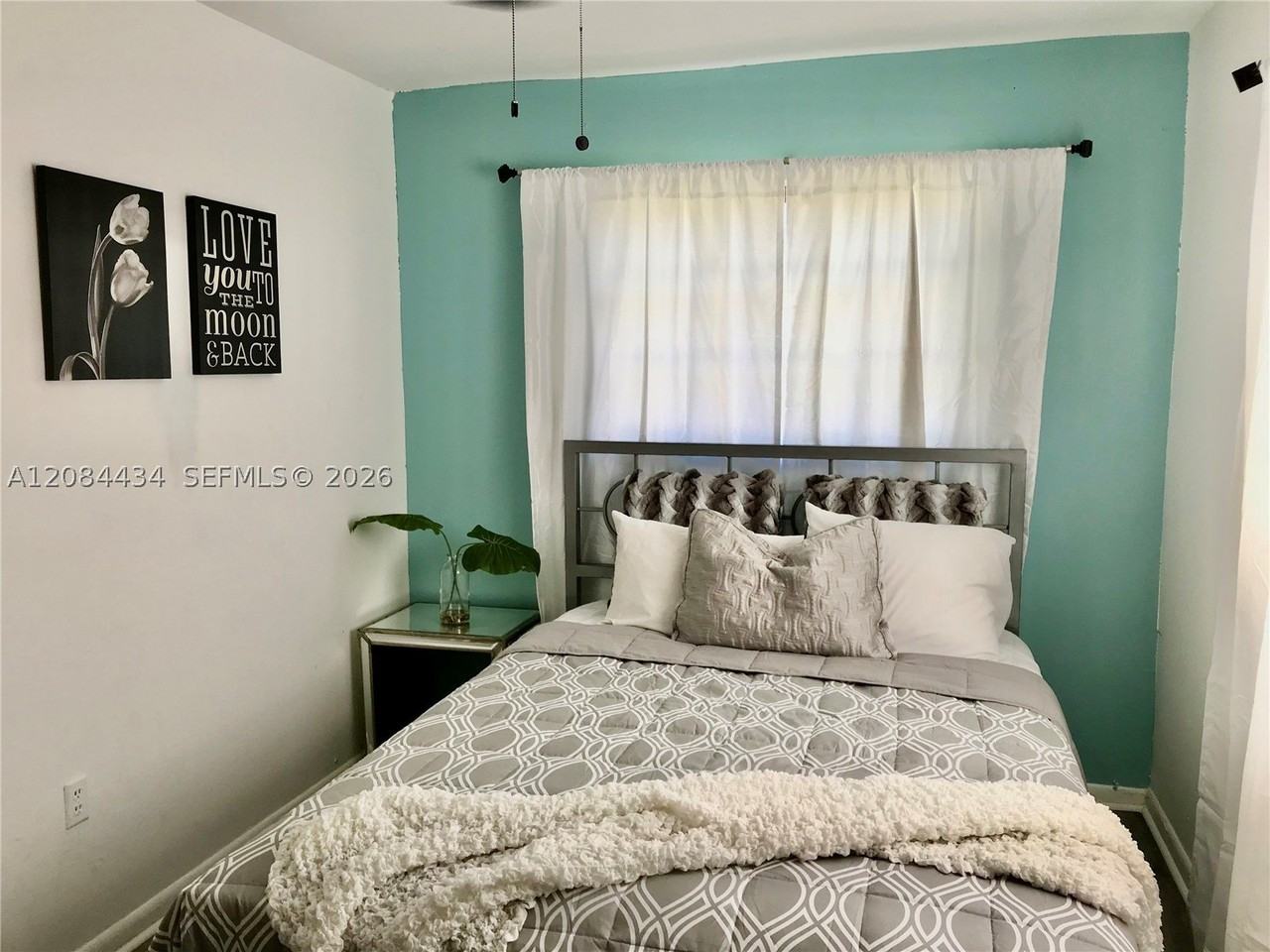 5145 Nw 5th Ave - Photo 4 of 9