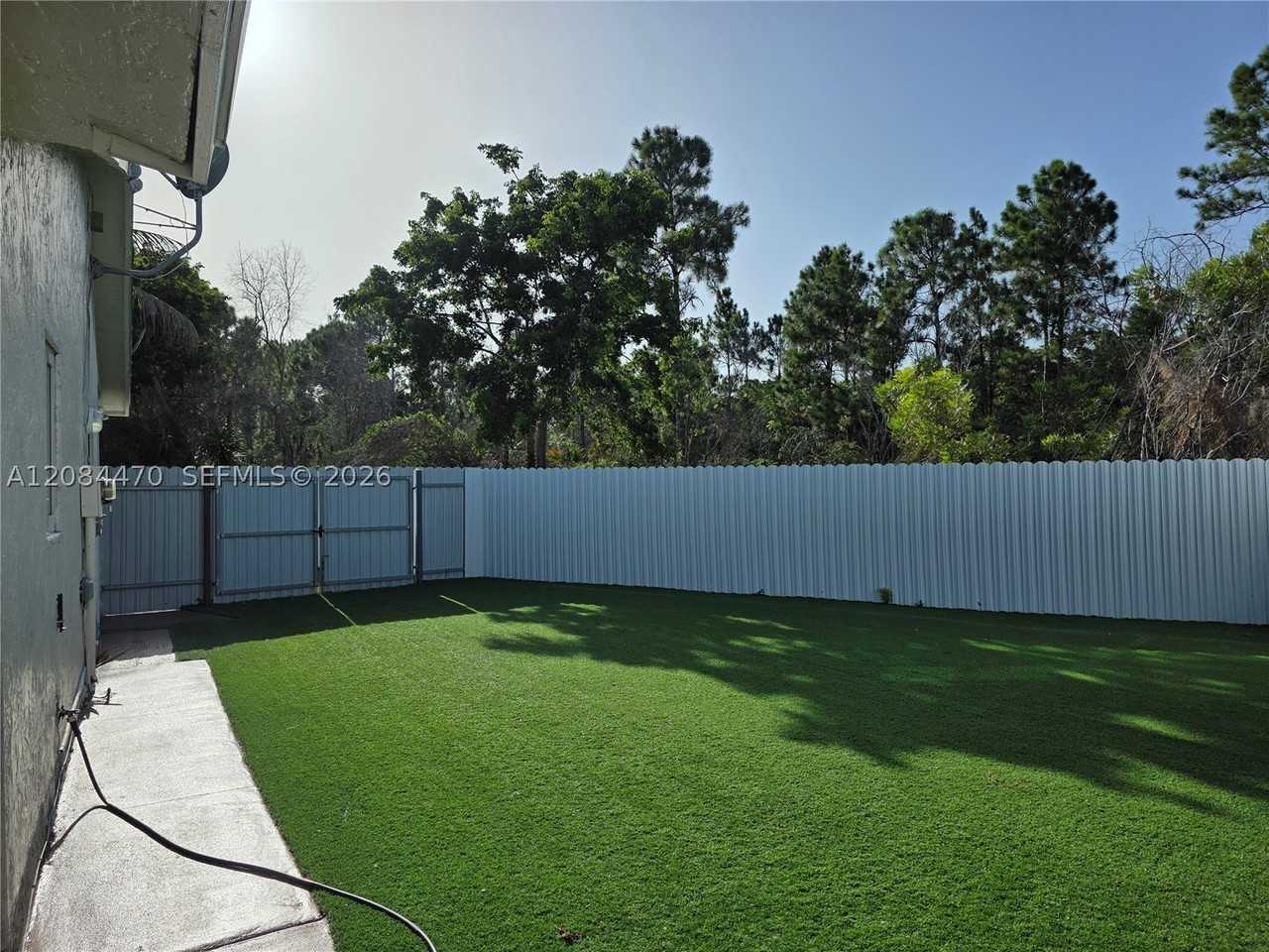 16203 Sw 302nd St - Photo 5 of 17