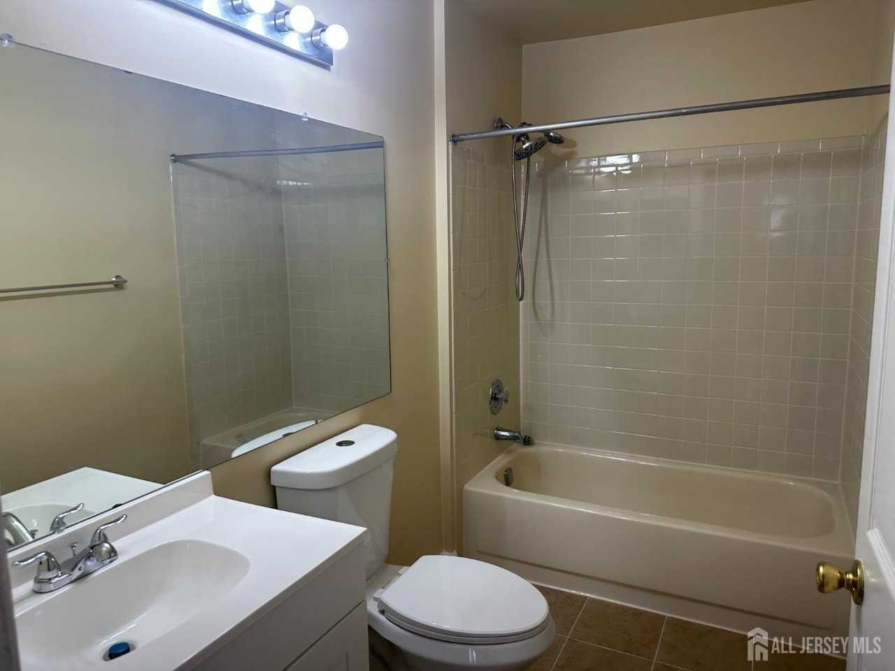 465 Northam Dr - Photo 6 of 11
