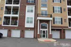 featured image of 611 Doral Ct