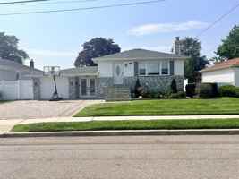 featured image of 3362 Elliott Blvd