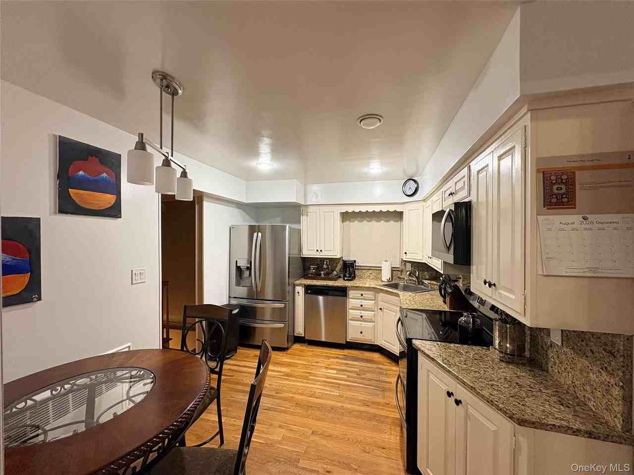 3362 Elliott Blvd - Photo 4 of 20