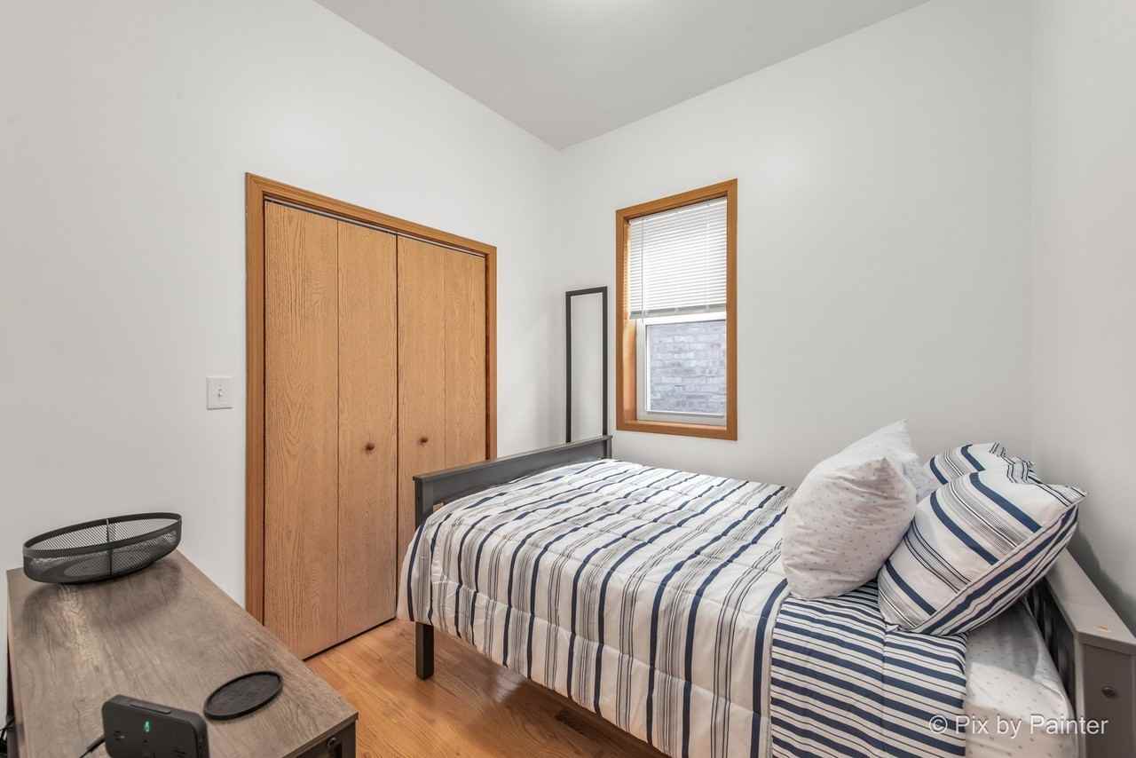 3305 S Bell Ave - Photo 3 of 9