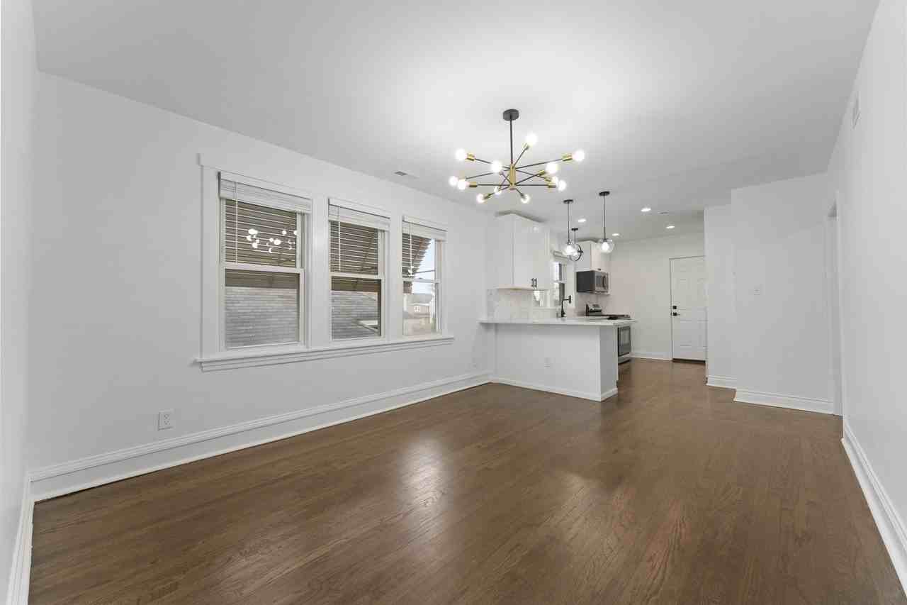 5304 W Cornelia Ave #1 - Photo 5 of 14