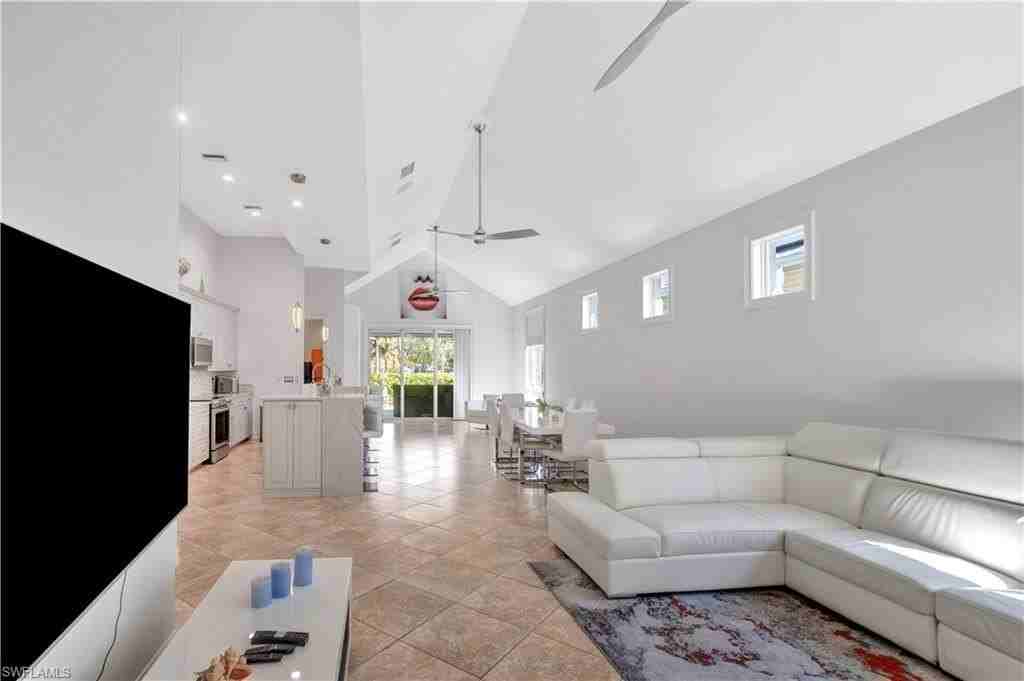 3005 Coco Ave - Photo 7 of 41