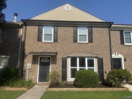 featured image of 2210 Westbury Ct Sw