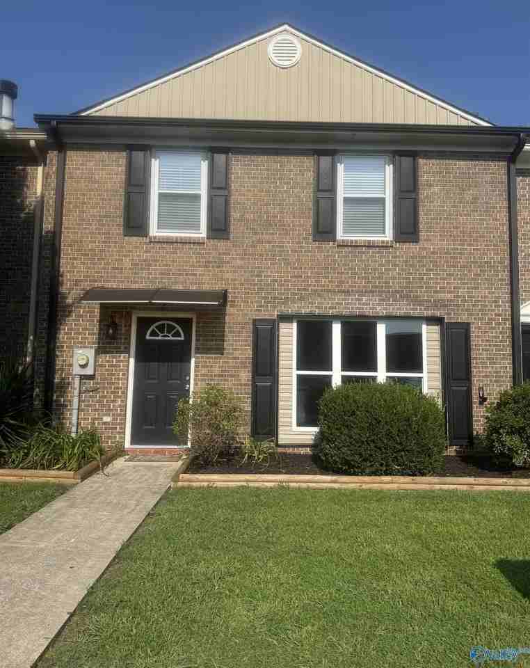 2210 Westbury Ct Sw - Photo 2 of 28