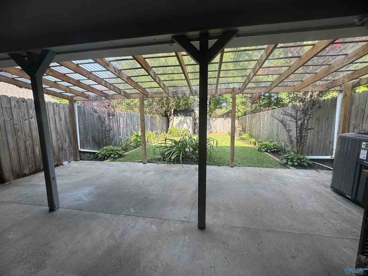 2210 Westbury Ct Sw - Photo 3 of 28