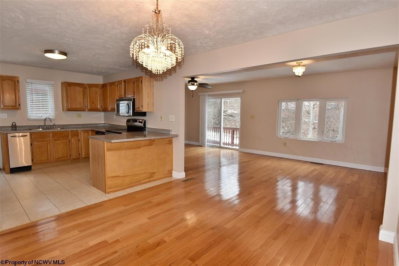 134 Timberbrook Ln - Photo 7 of 22