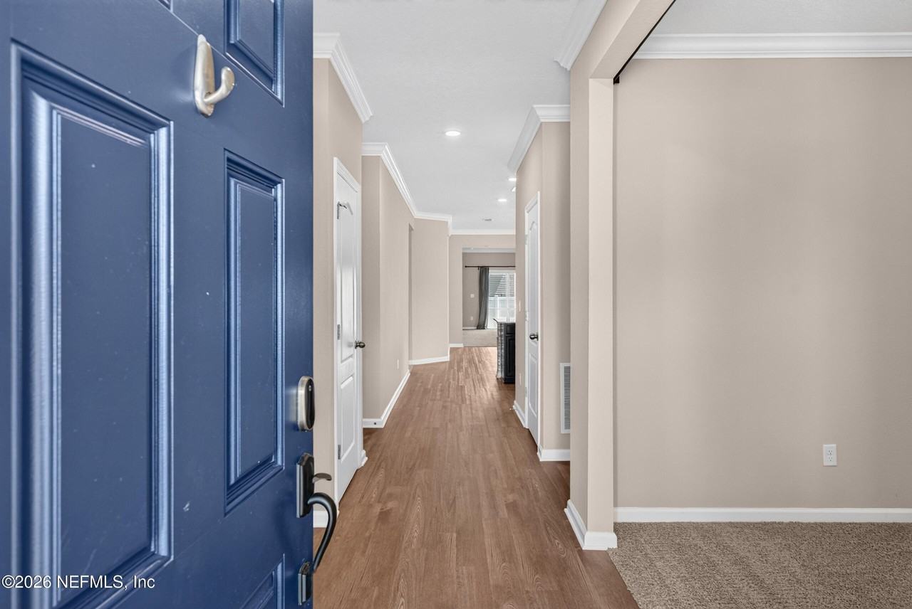 1426 Kendall Dr - Photo 4 of 44