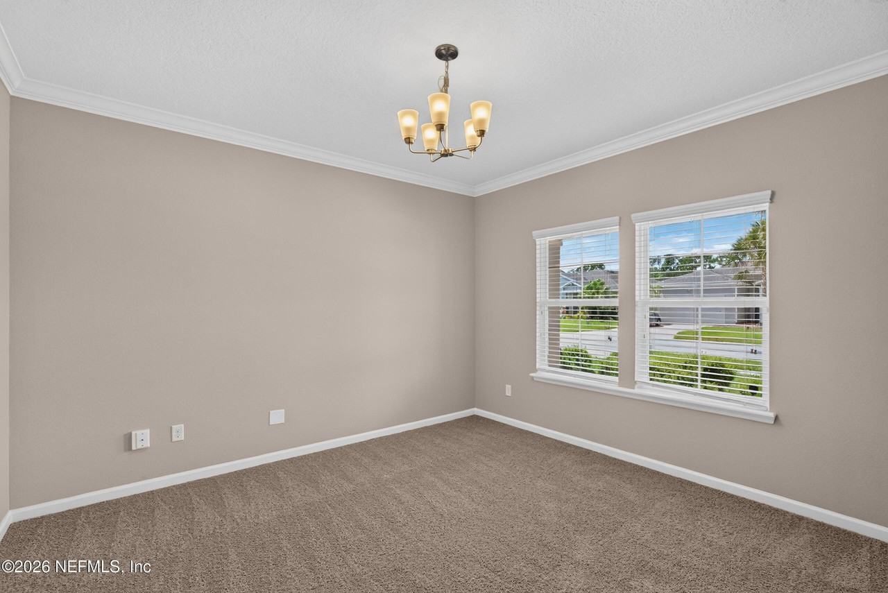 1426 Kendall Dr - Photo 6 of 44