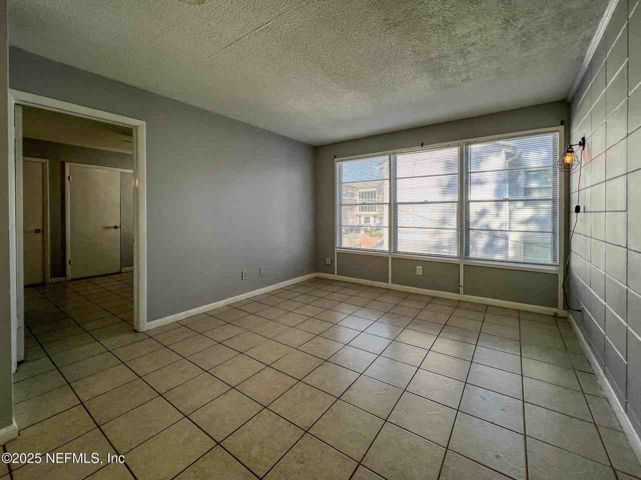 1251 Donald St #6 - Photo 4 of 12