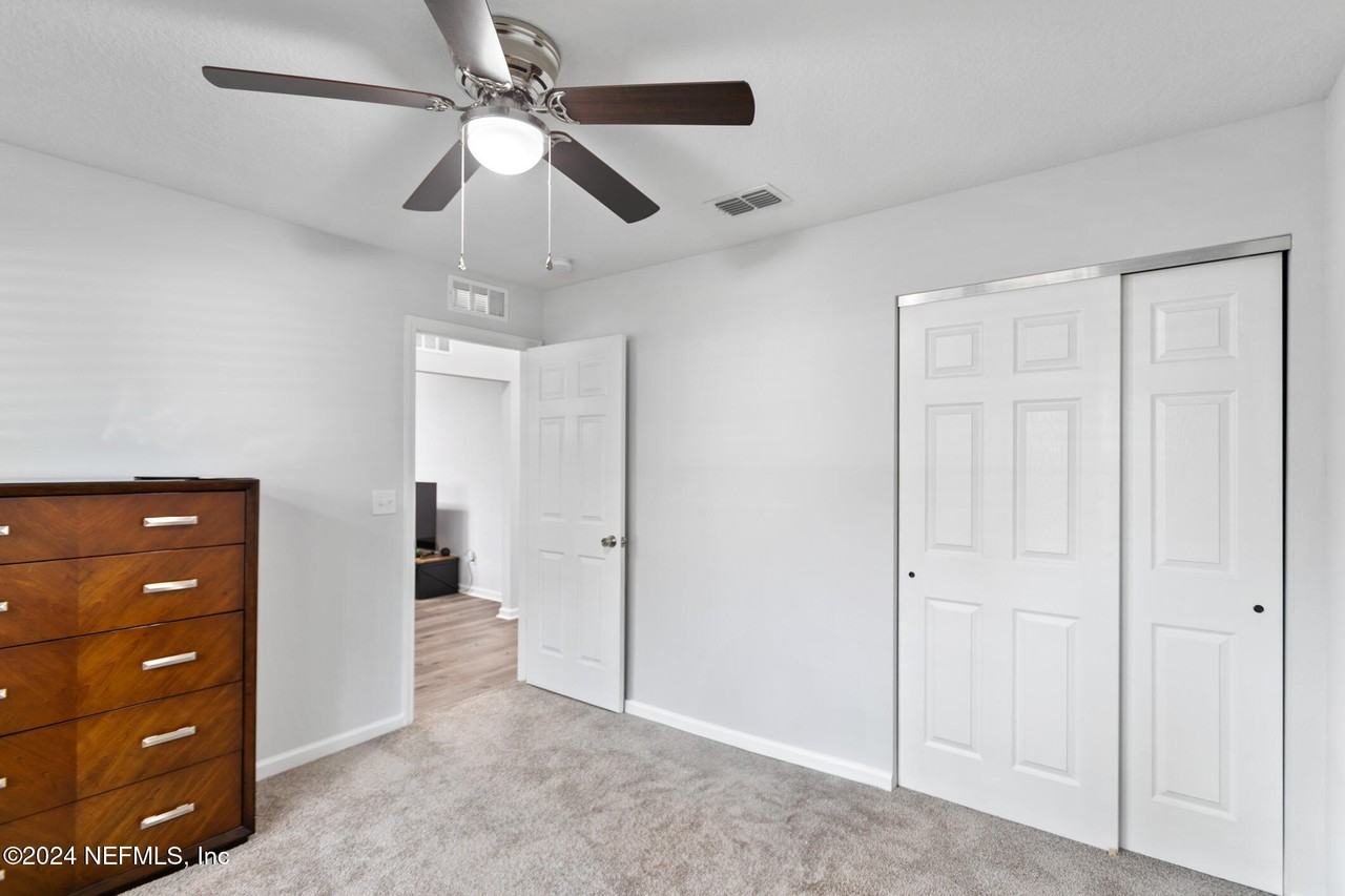 6133 Catawissa Ct - Photo 7 of 35