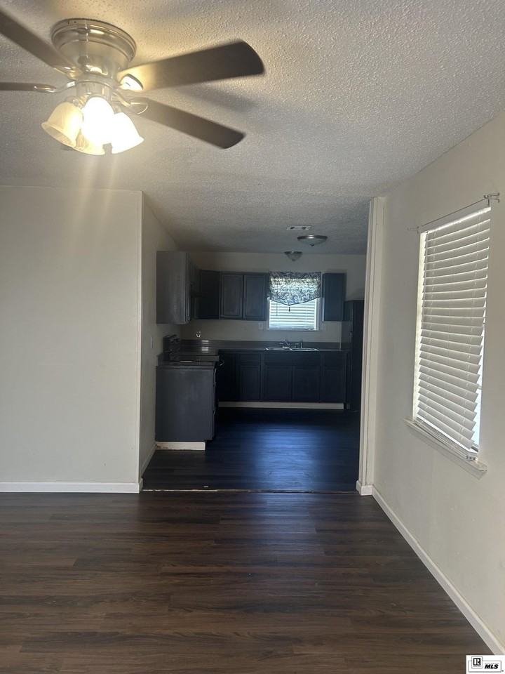 103 Mays Dr - Photo 2 of 10