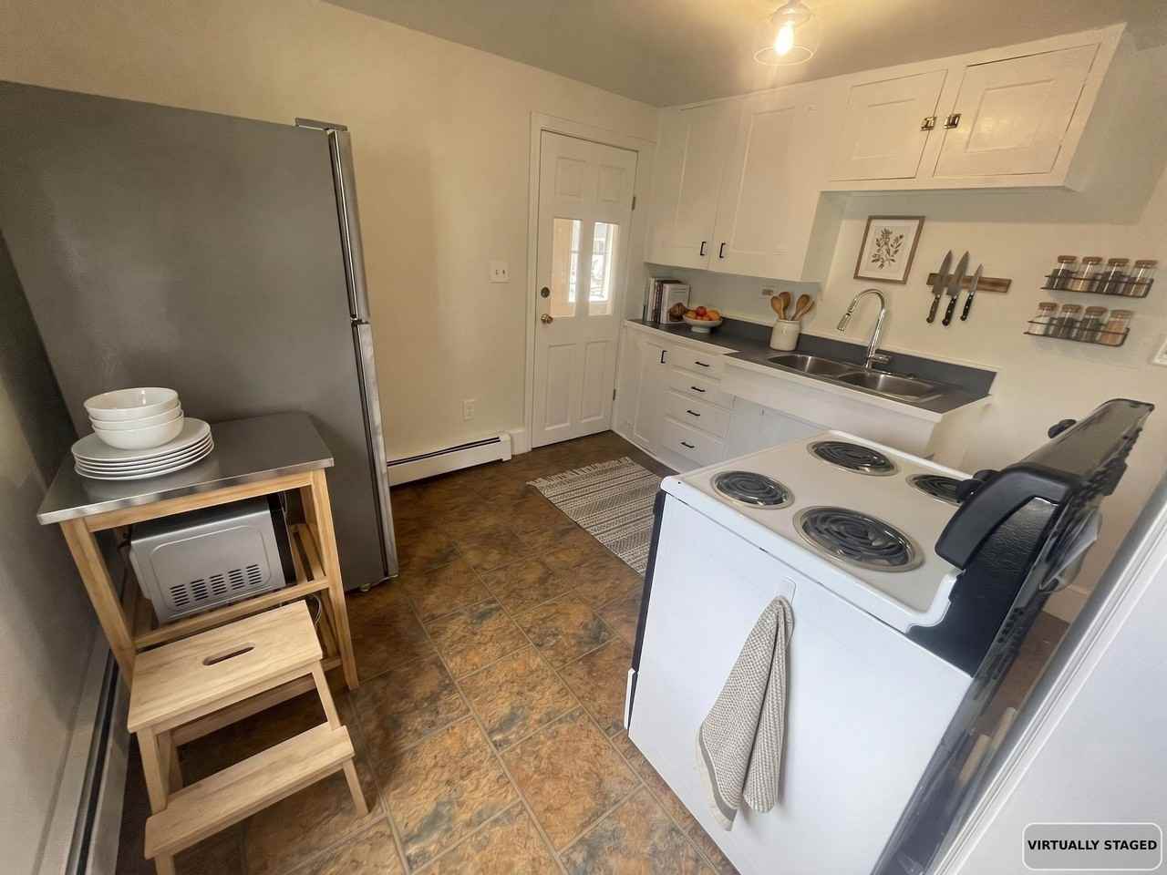 29 Central St #2 - Photo 3 of 12