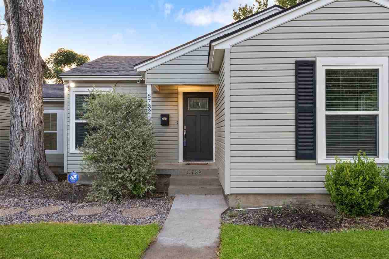 8732 Glencrest Ln - Photo 5 of 36