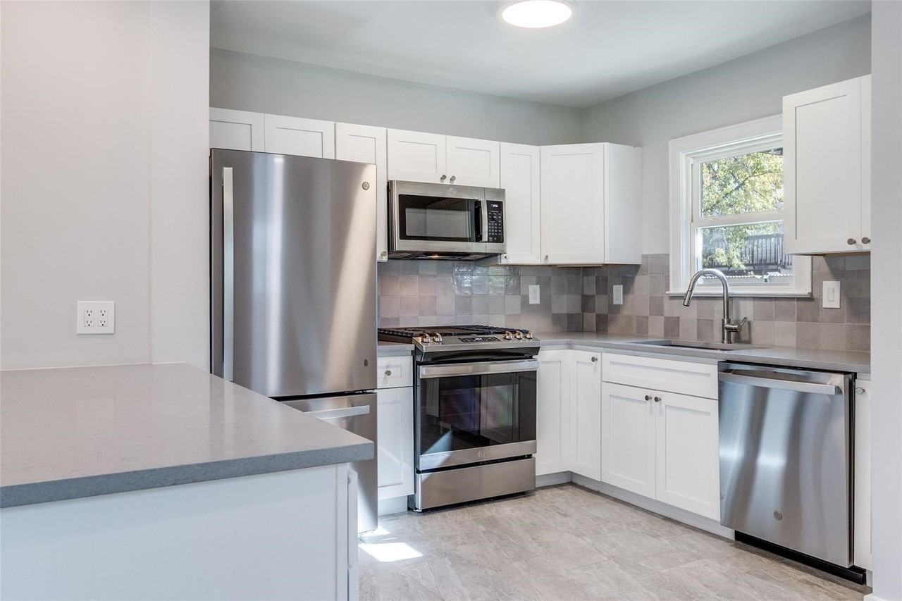 5936 La Vista Dr - Photo 6 of 12