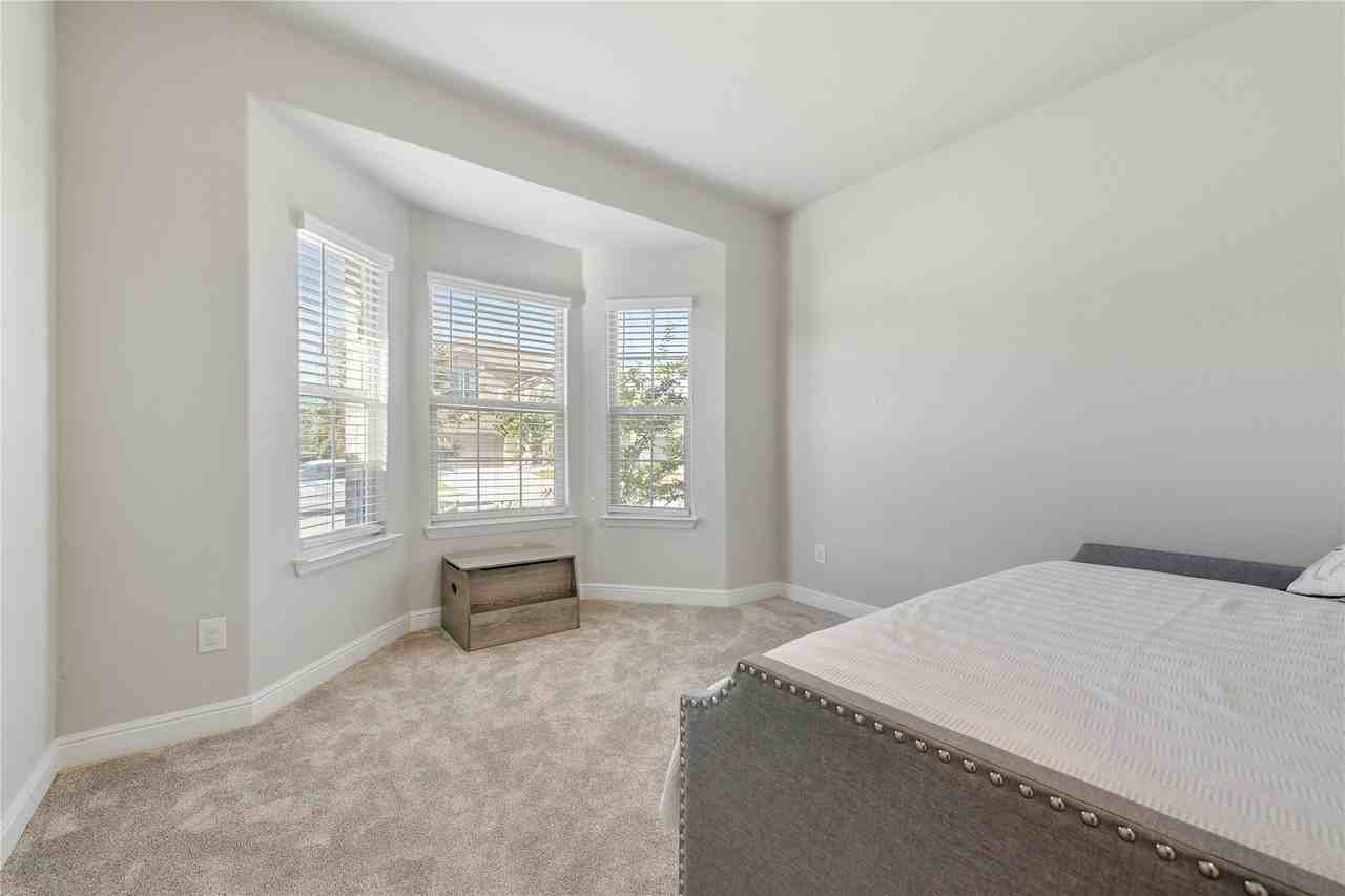 821 Shepperton Way - Photo 2 of 32