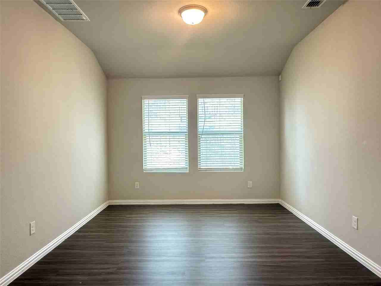 621 Fletcher Dr - Photo 7 of 21
