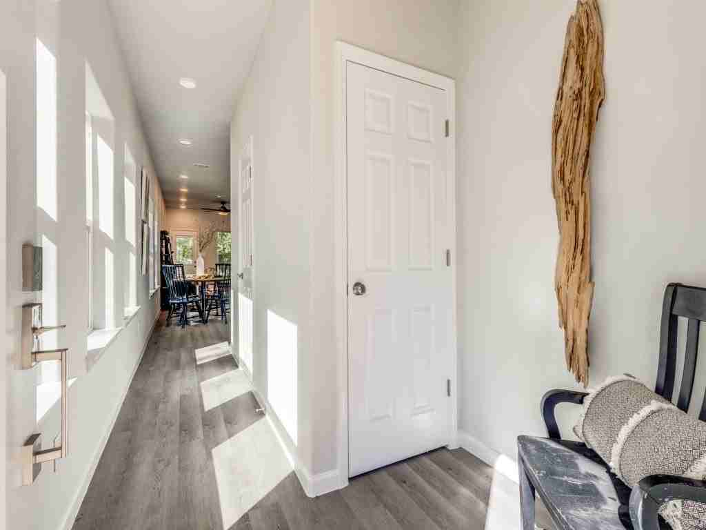 309 Braz St ## 2 - Photo 2 of 15