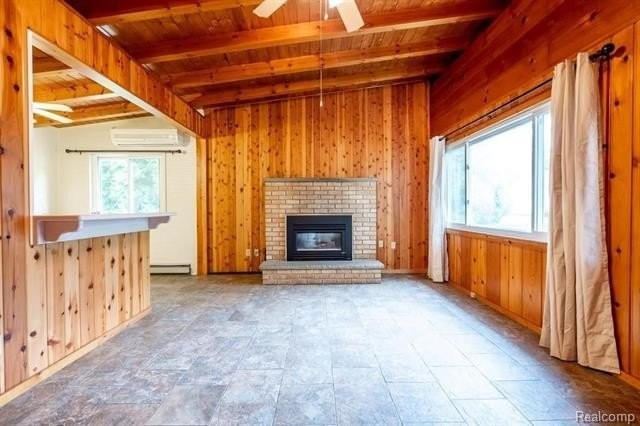 7278 Maple Rd - Photo 4 of 16