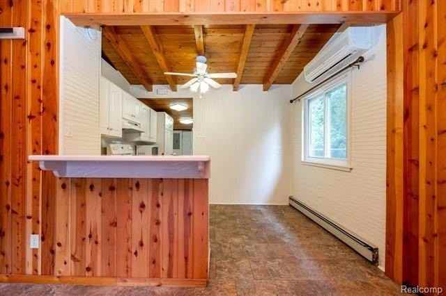7278 Maple Rd - Photo 6 of 16