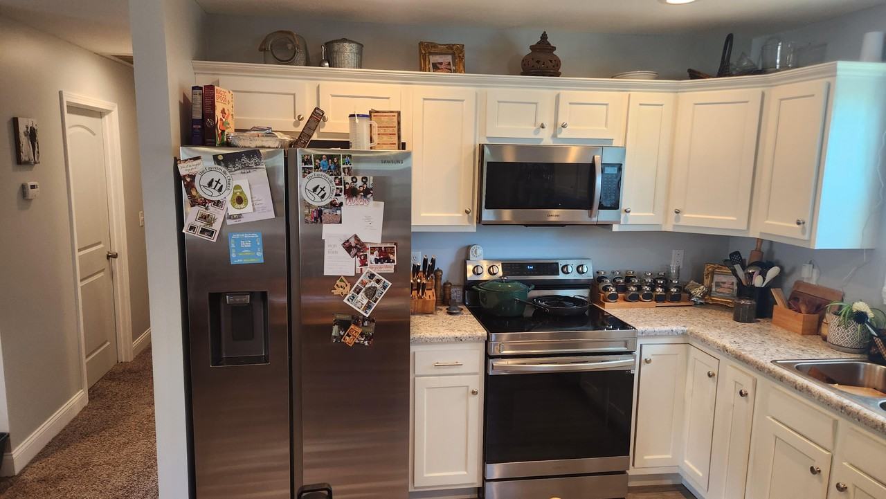 648 Florida St - Photo 2 of 23