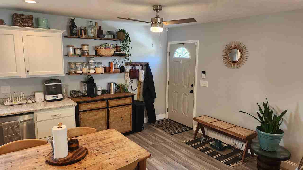 648 Florida St - Photo 5 of 23