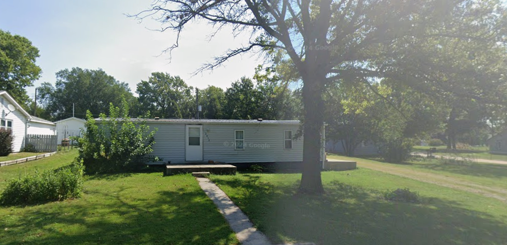 2012 Clifton Ave - Photo 2 of 12