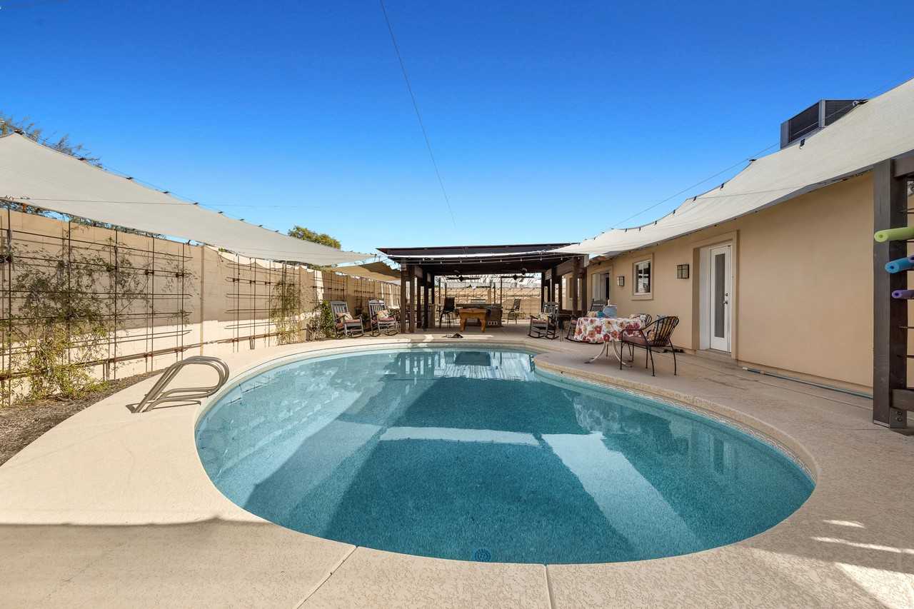 2032 E La Jolla Dr - Photo 2 of 31