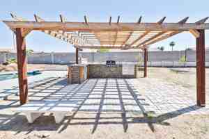 featured image of 4625 E Park St