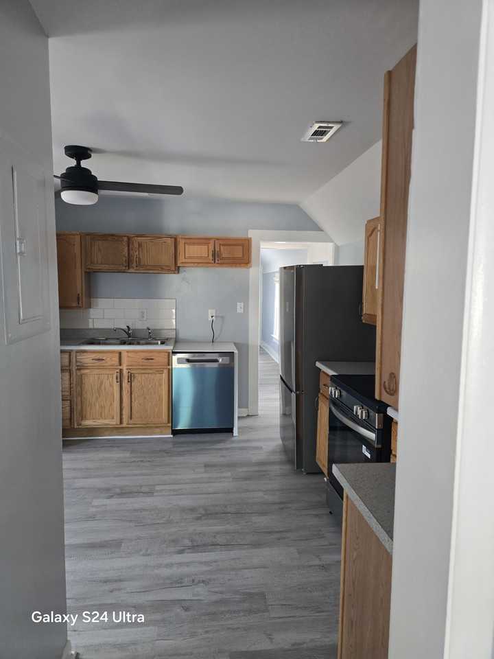 703 Bell Ave #1 - Photo 4 of 20