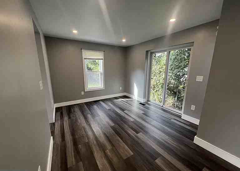 172 Grant St - Photo 6 of 10