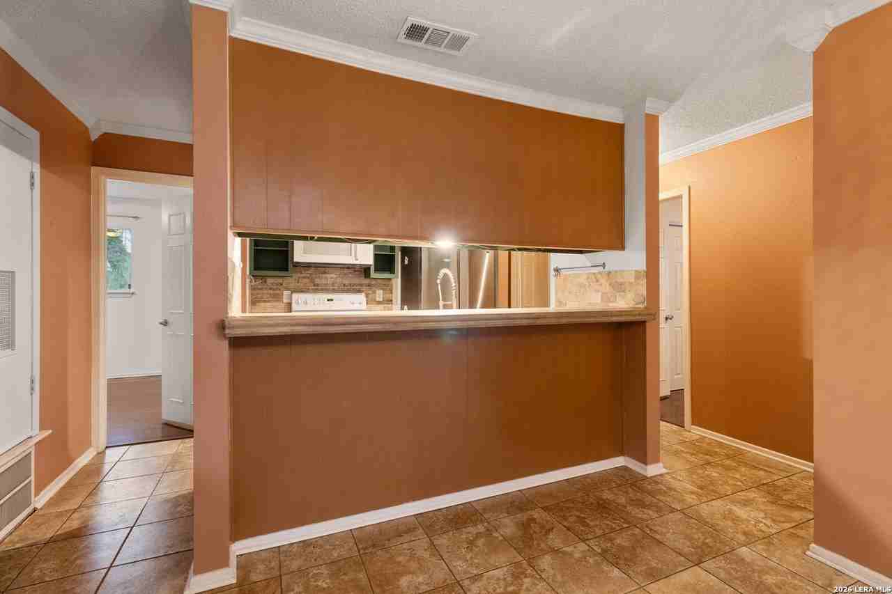 7430 Saddlewood St - Photo 7 of 16