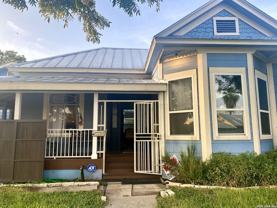 609 W Agarita Ave - Photo 1 of 1