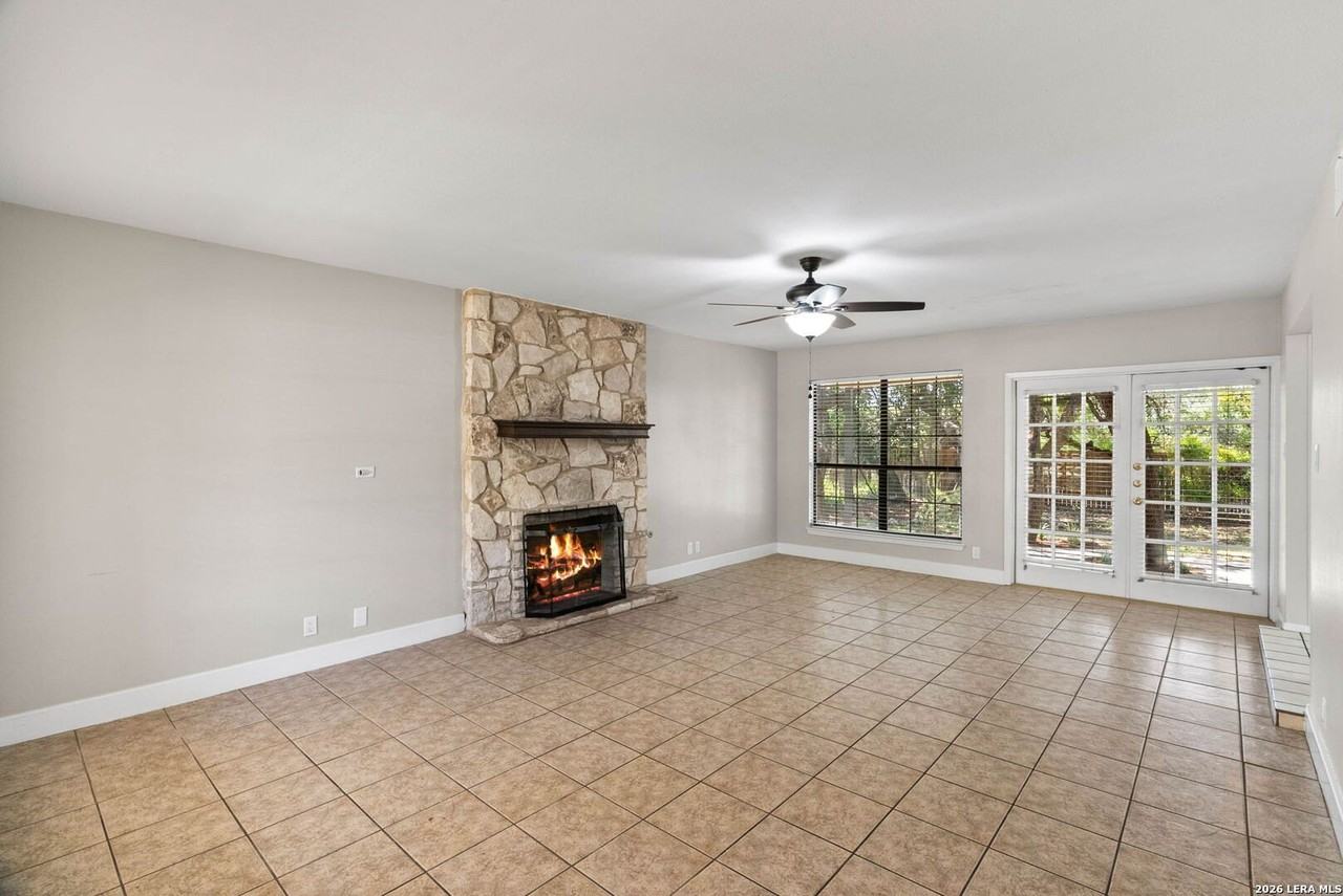 14107 Moss Farm St - Photo 3 of 19