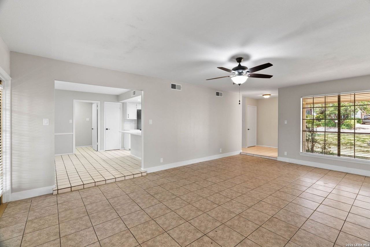 14107 Moss Farm St - Photo 5 of 19