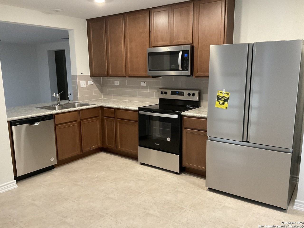 4915 Dalton Bnd - Photo 5 of 19