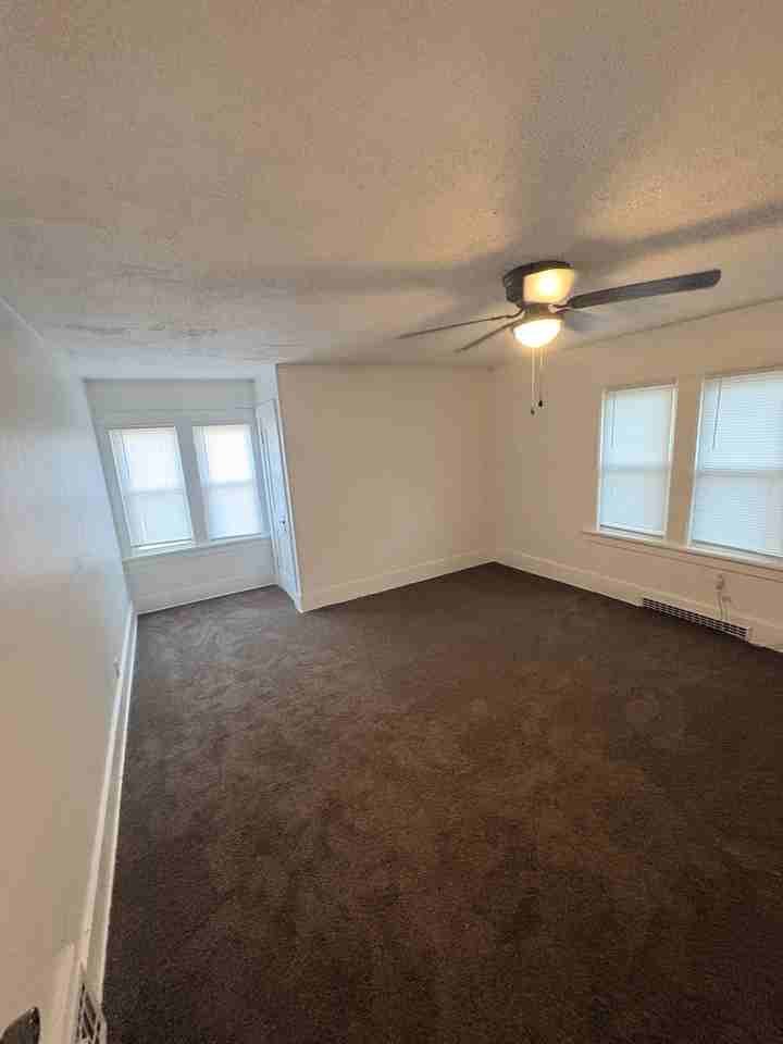 5106 S 41st St #3 - Photo 2 of 9