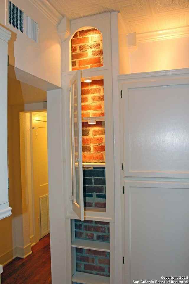 903 E Euclid Ave #903 - Photo 5 of 24