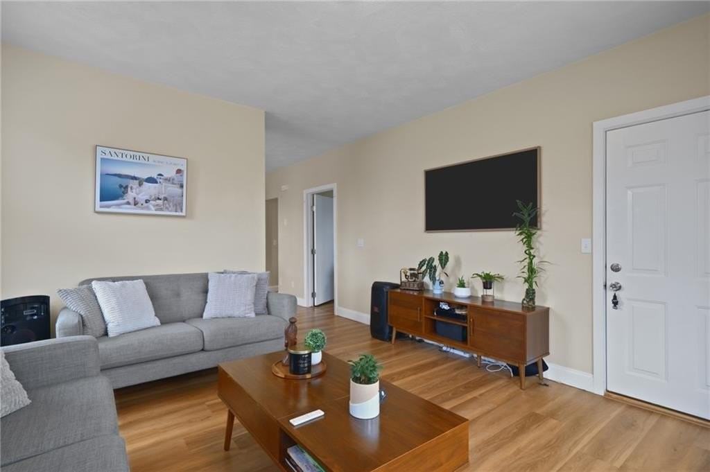 81 Ledge St #2 - Photo 4 of 22