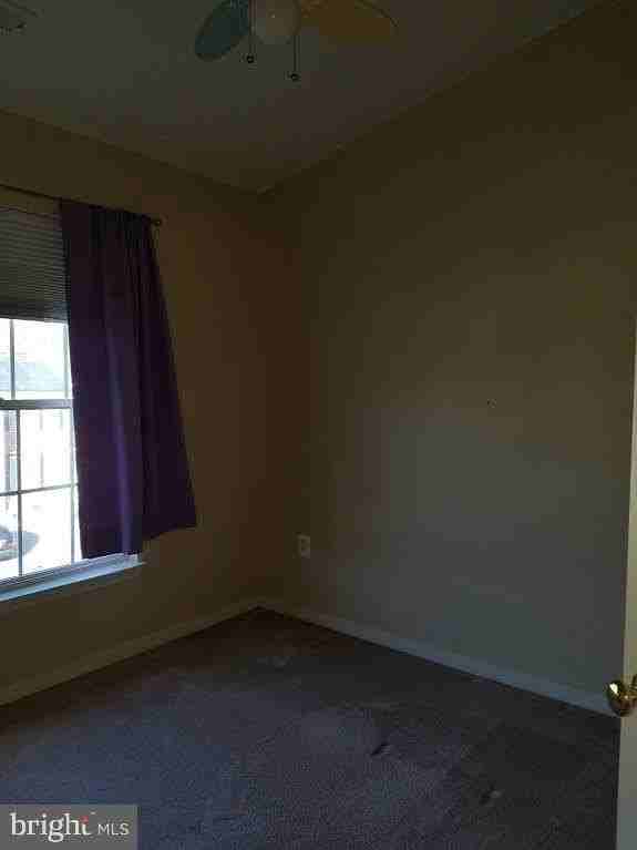 2424 Killarney Ter - Photo 7 of 19